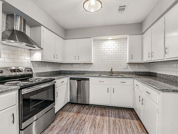 4th image of 1807 Treehouse Trl APT B