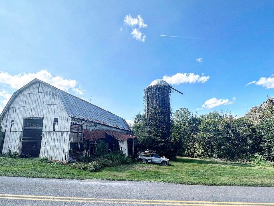 2nd image of 143 Davy Crockett Rd