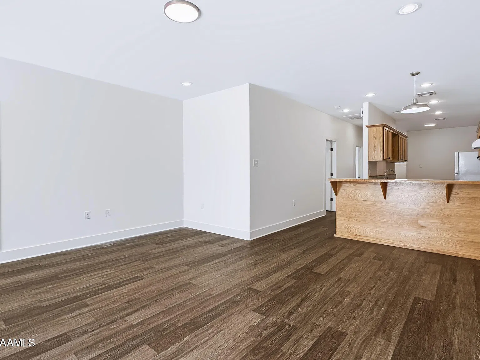 2 bed, 2.0 bath, 1200 sqft, $1,650 — Photo 3