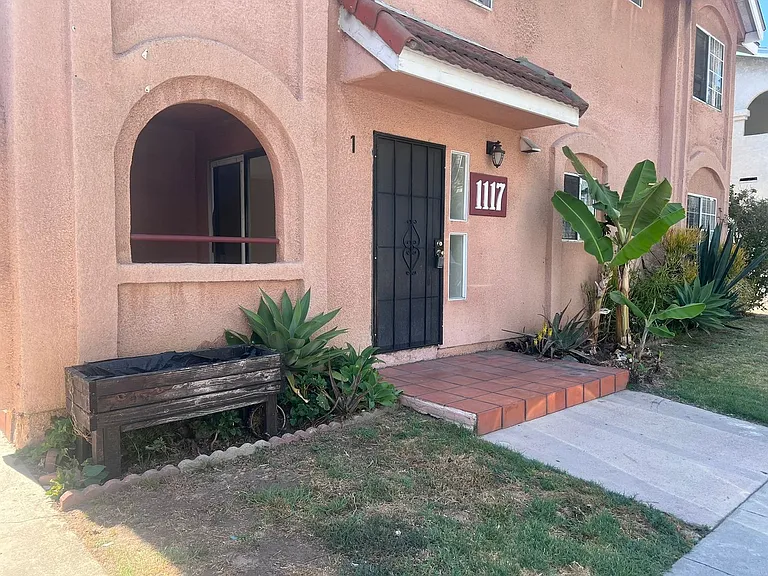 1117 Euclid Ave — Photo 1