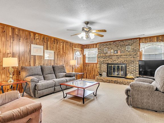 4th image of 334 Deepwater Rd