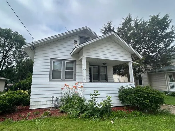 807 Prospect AVENUE, Oshkosh, WI 54901