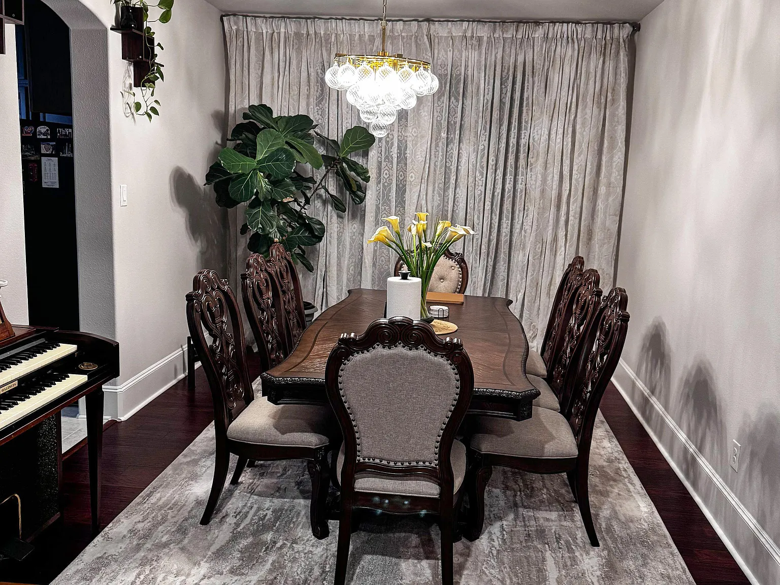 3 bed, 2.0 bath, 3150 sqft, $1,001 — Photo 2