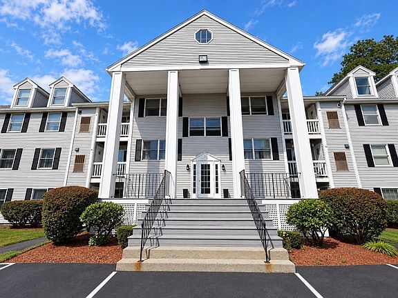 2nd image of 1830 Main St APT 42