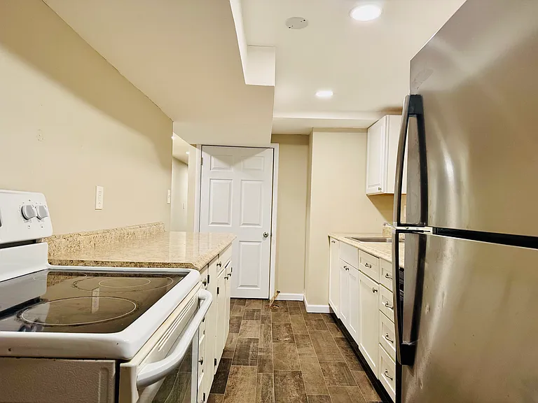 W Pimlico Dr — Photo 13