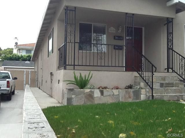 1st image of 1065 W 14th St #B