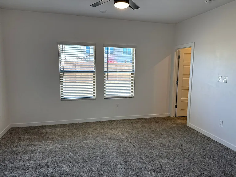 40515 W Chambers Dr — Photo 33