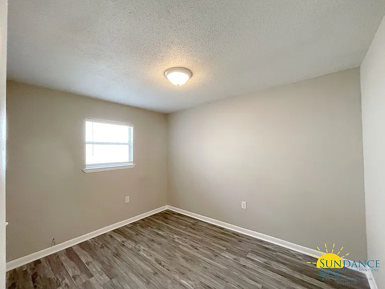 794B Navy St — Photo 5