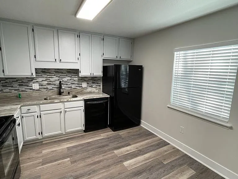 4306 Clubside Dr — Photo 4