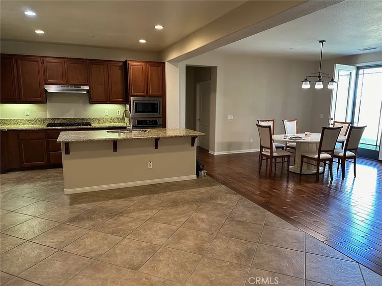 11743 Randolph Ct — Photo 3