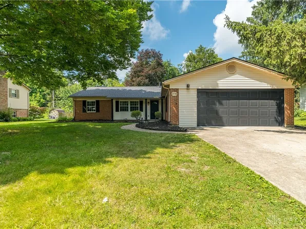 2776 Corlington Dr, Dayton, OH 45440