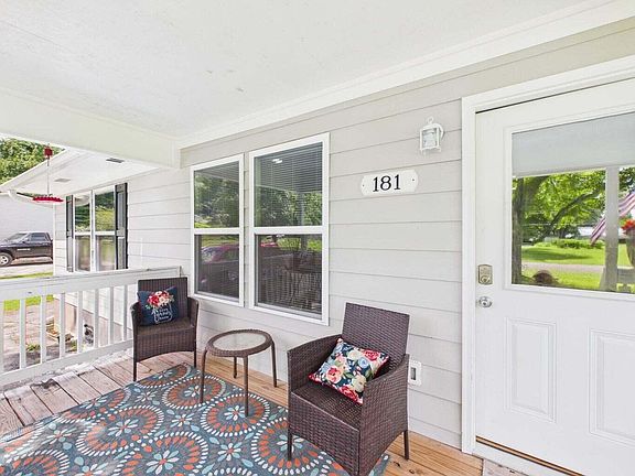 2nd image of 181 Spring St