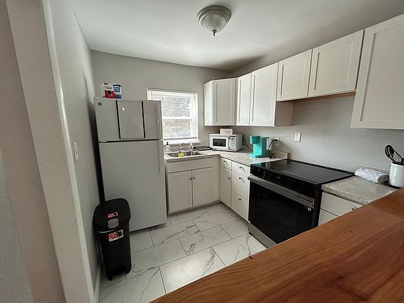 5th image of 1636 Pepper Dr