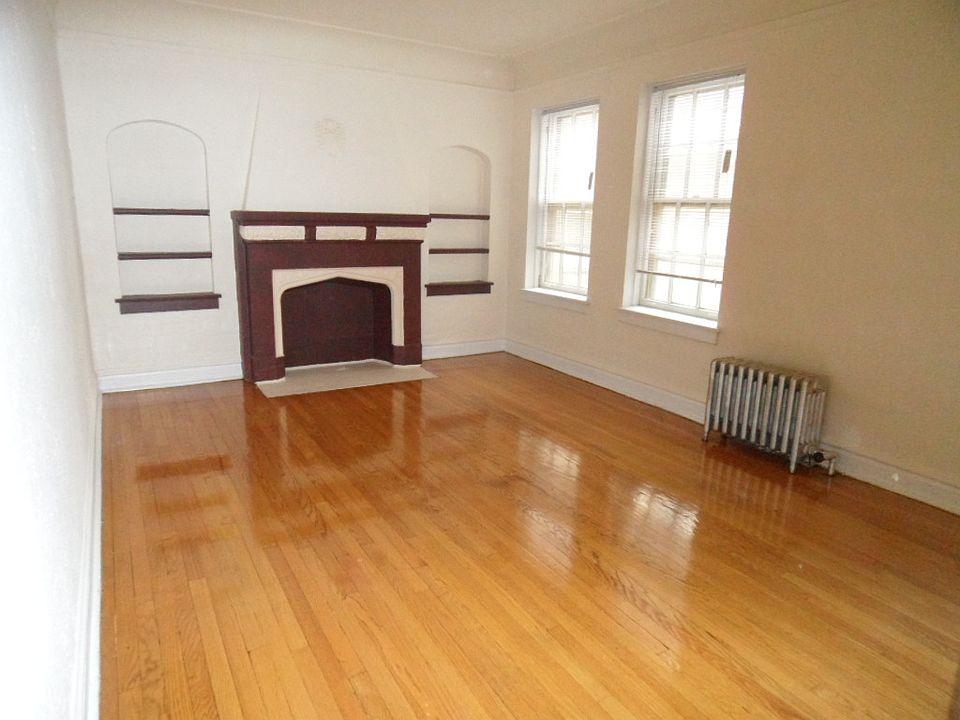 1st image of 6323 N Mozart St APT 2E
