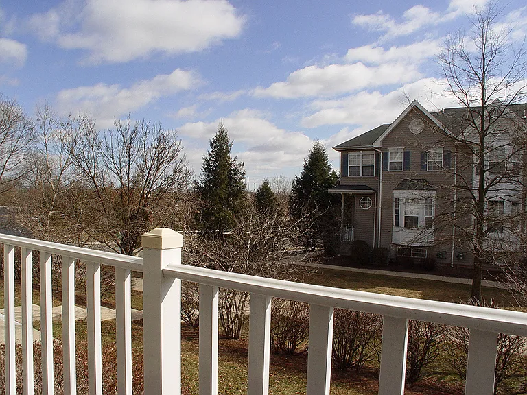 5 Briar Ln #5 — Photo 8