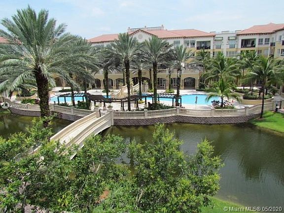 3rd image of 16135 Emerald Estates Dr APT 472