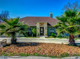 811 Lower Lacoste Rd, Castroville, TX 78009