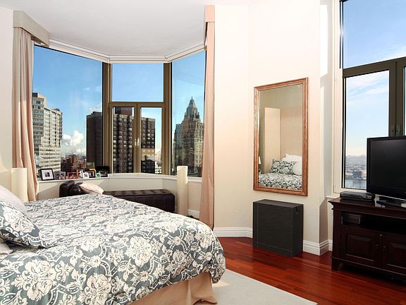 3rd image of 400 E 51st St APT 23A