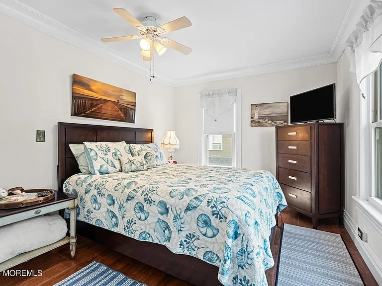 75 Webb Ave #UPPER -WEEKLY — Photo 19
