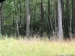 629 Chapel Neck Rd, North, VA 23128