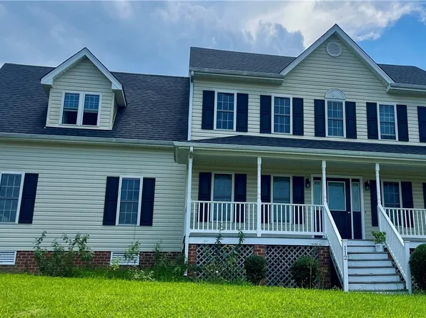 112 Bluffs Ct, Colonial Heights, VA 23834