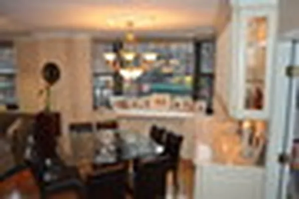 Sold by Bryan L Rozencwaig, LREB | media 19