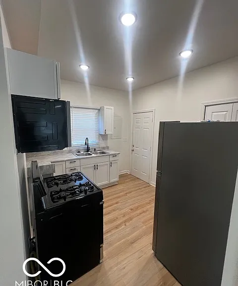 2141 Bellefontaine St — Photo 7