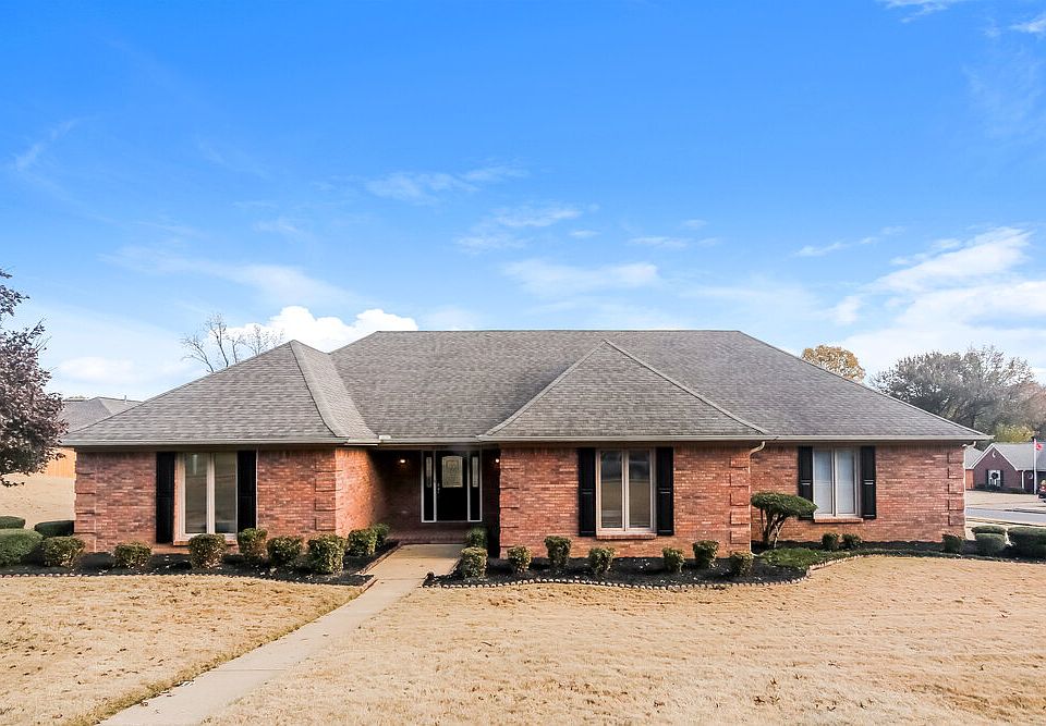 1st image of 6404 Evergreen Dr