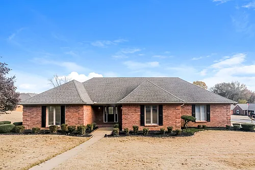 6404 Evergreen Dr Photo 1