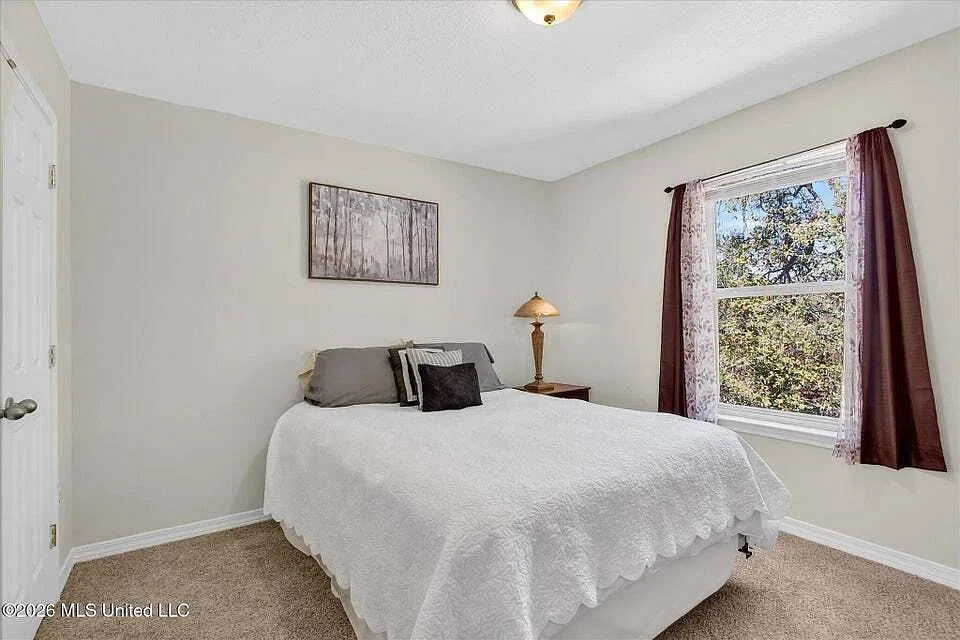 1283 Century Oaks Drive Unit B - B — Photo 3