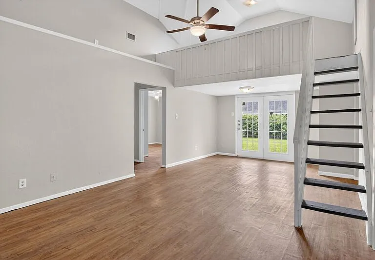 609 Trout St — Photo 7