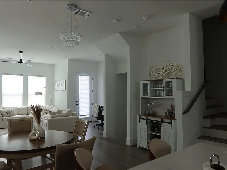 4810 Cochran St — Photo 11