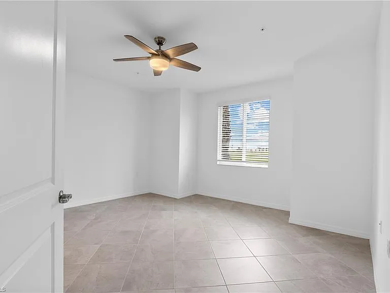 5445 Double Eagle Cir #3011 — Photo 10