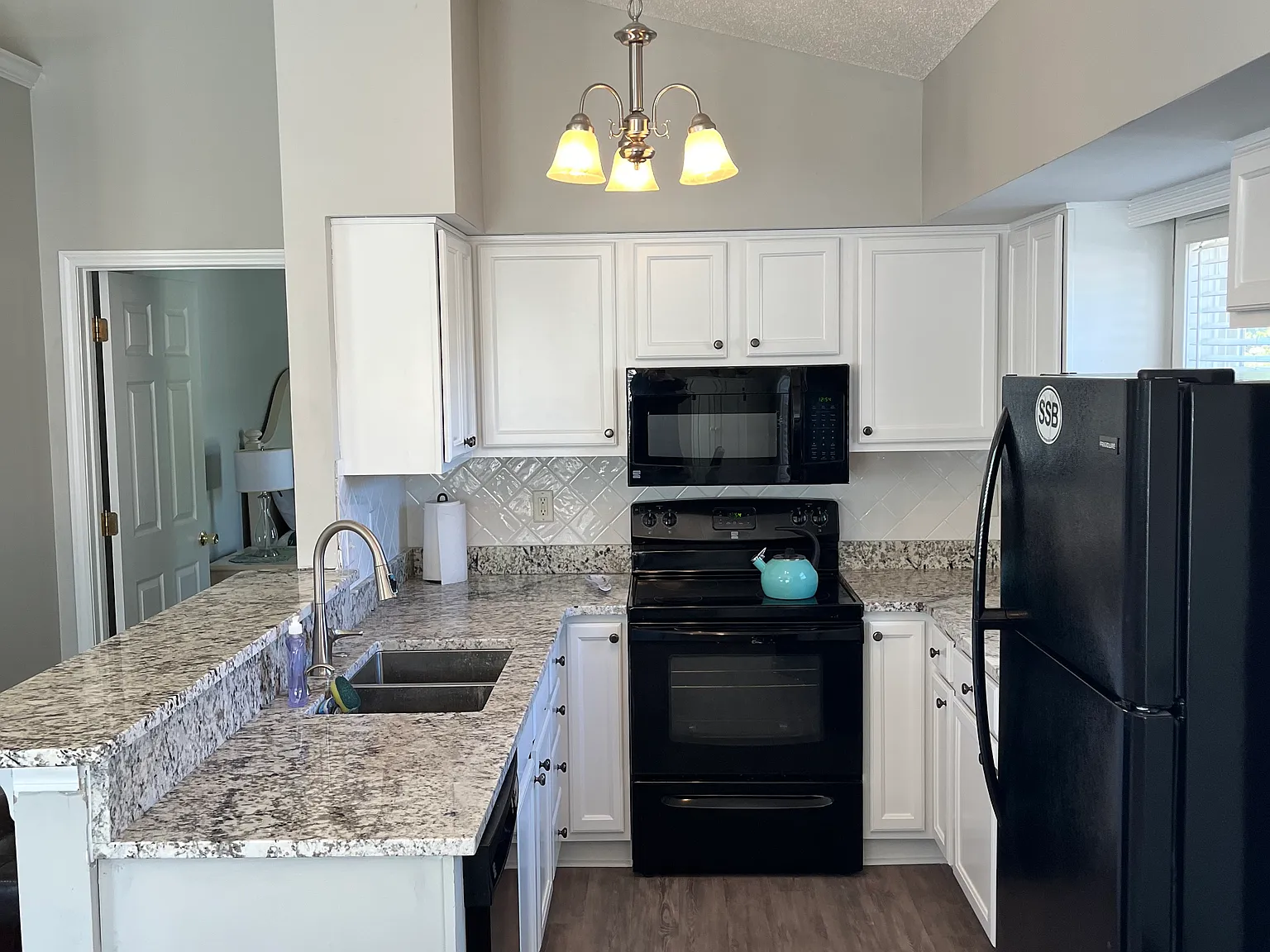 11th Ave N, Myrtle Beach — Photo 4