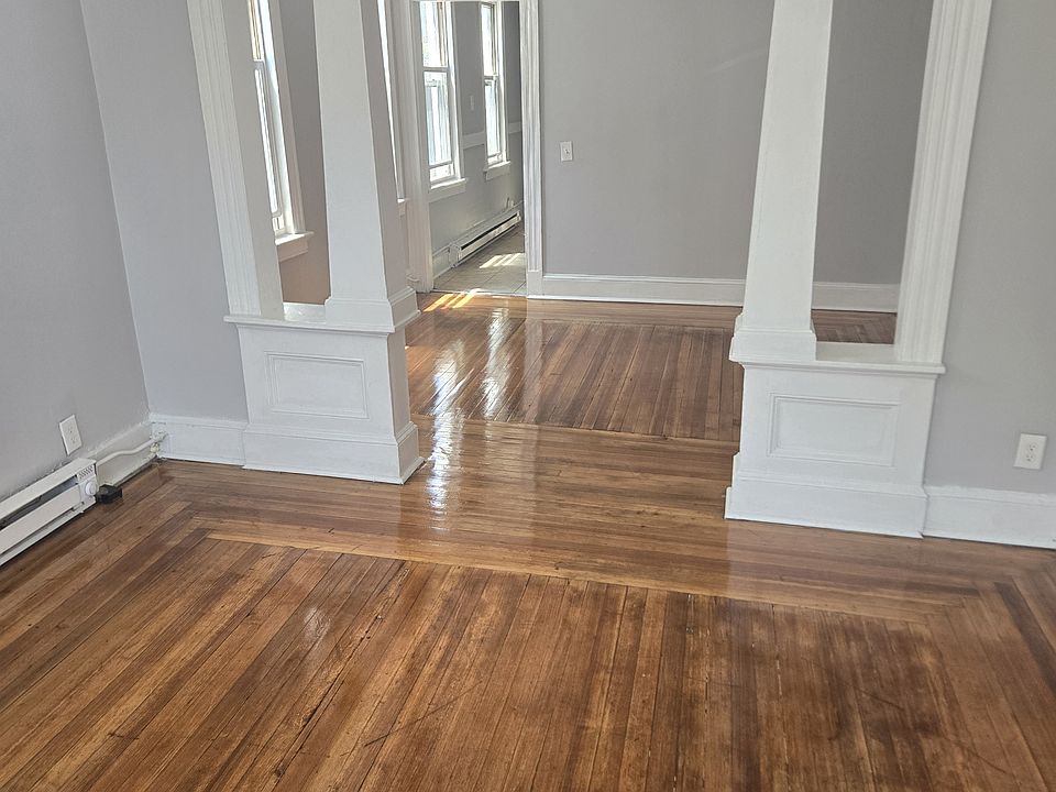 1st image of 80 Lounsbury Ave #2