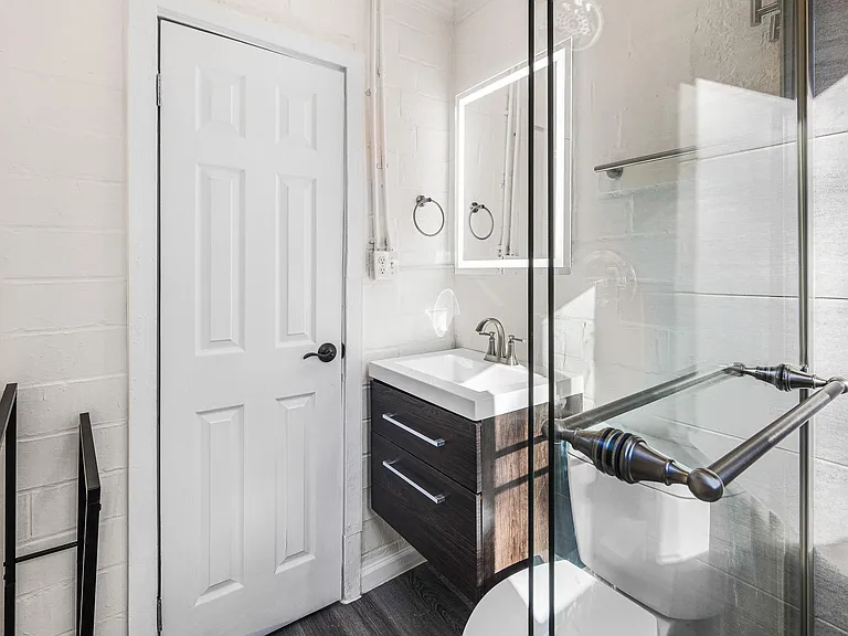 1828 Nina St #1828 — Photo 11