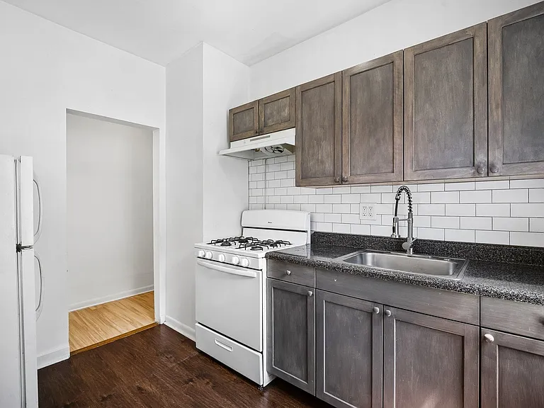 429 Fairmount Ave #104 — Photo 8