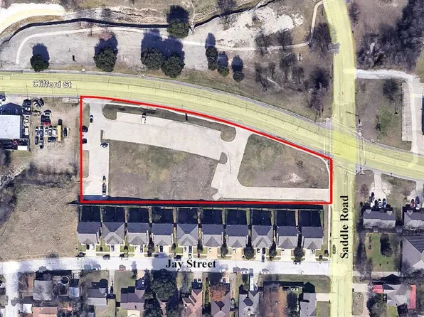 8401 Clifford St, White Settlement, TX 76108