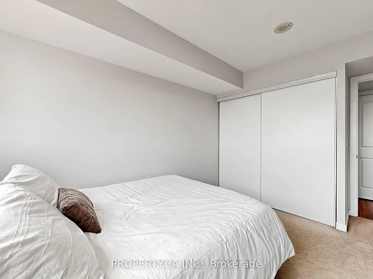 1235 Bayly St #614 — Photo 23