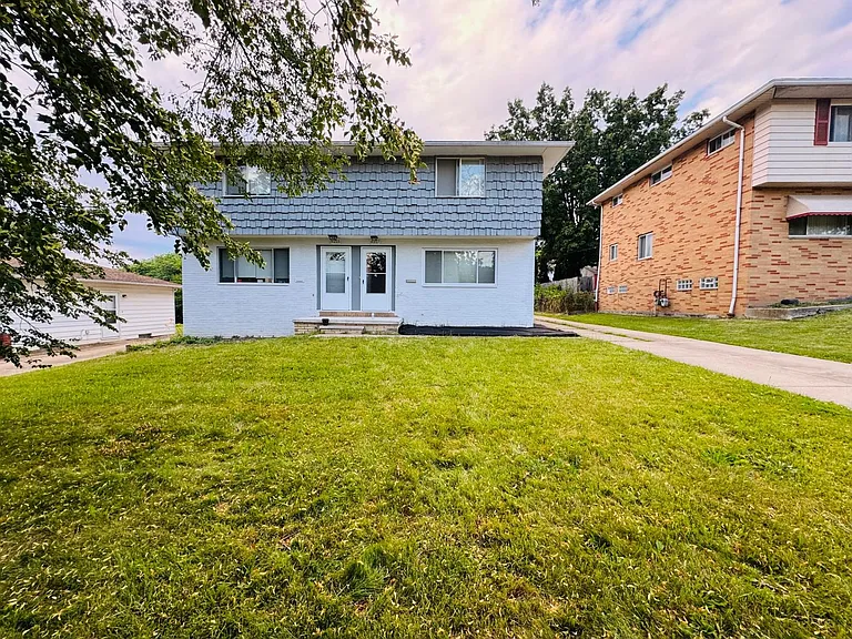 8215 Crudele Dr — Photo 8