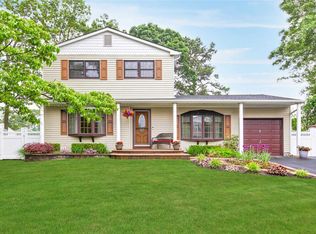 50 Celeste Ave, Holbrook, NY
