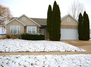 1342 Arneita St, Sycamore, IL 60178