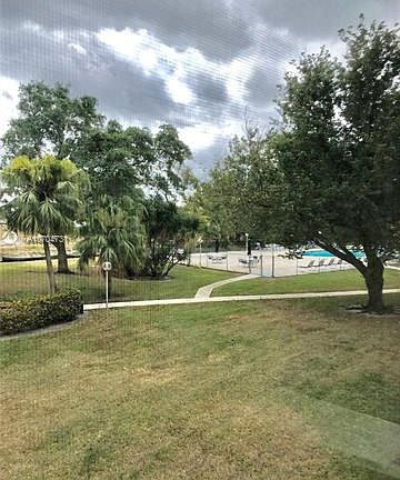3rd image of 4200 Hillcrest Dr APT 205