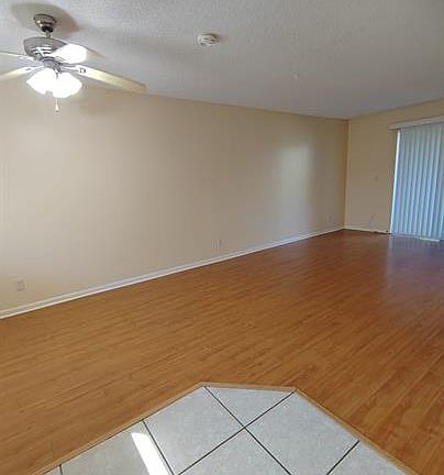 3rd image of 6328 Newtown Cir #28A3