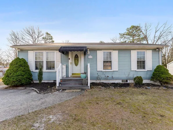 5910 Maple Dr, Mays Landing, NJ 08330
