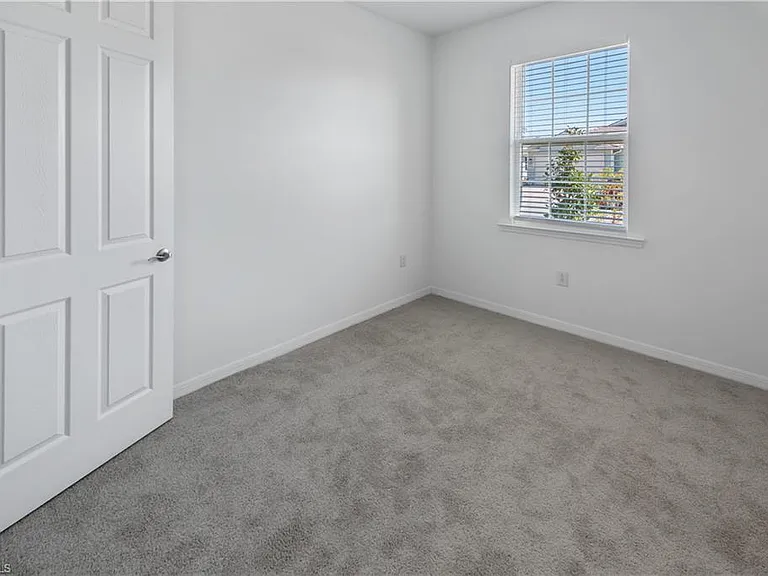 1093 Tranquil Brook Dr — Photo 15