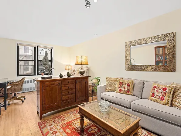 229 East 28th Street image 1 of 4