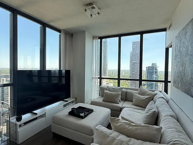 110 Charles St E #3506 — Photo 3