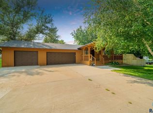 105 E 4th St, Crooks, SD 57020