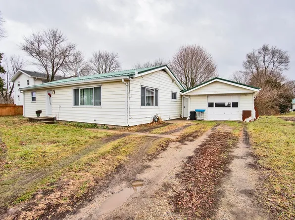 9727 W Barry St, Orland, IN 46776